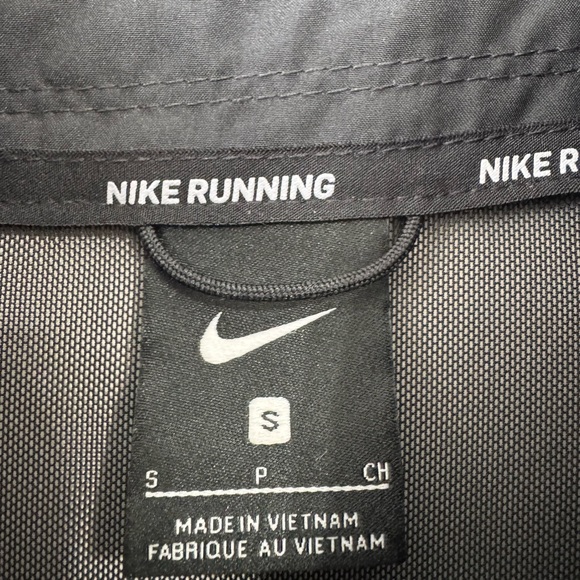 Nike Women's Black Jacket with Multicolor Accents - Picture 3 of 4